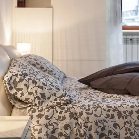 In Mial House 로마